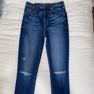 AE SIZE 8 HWAISTED LONG JEANS